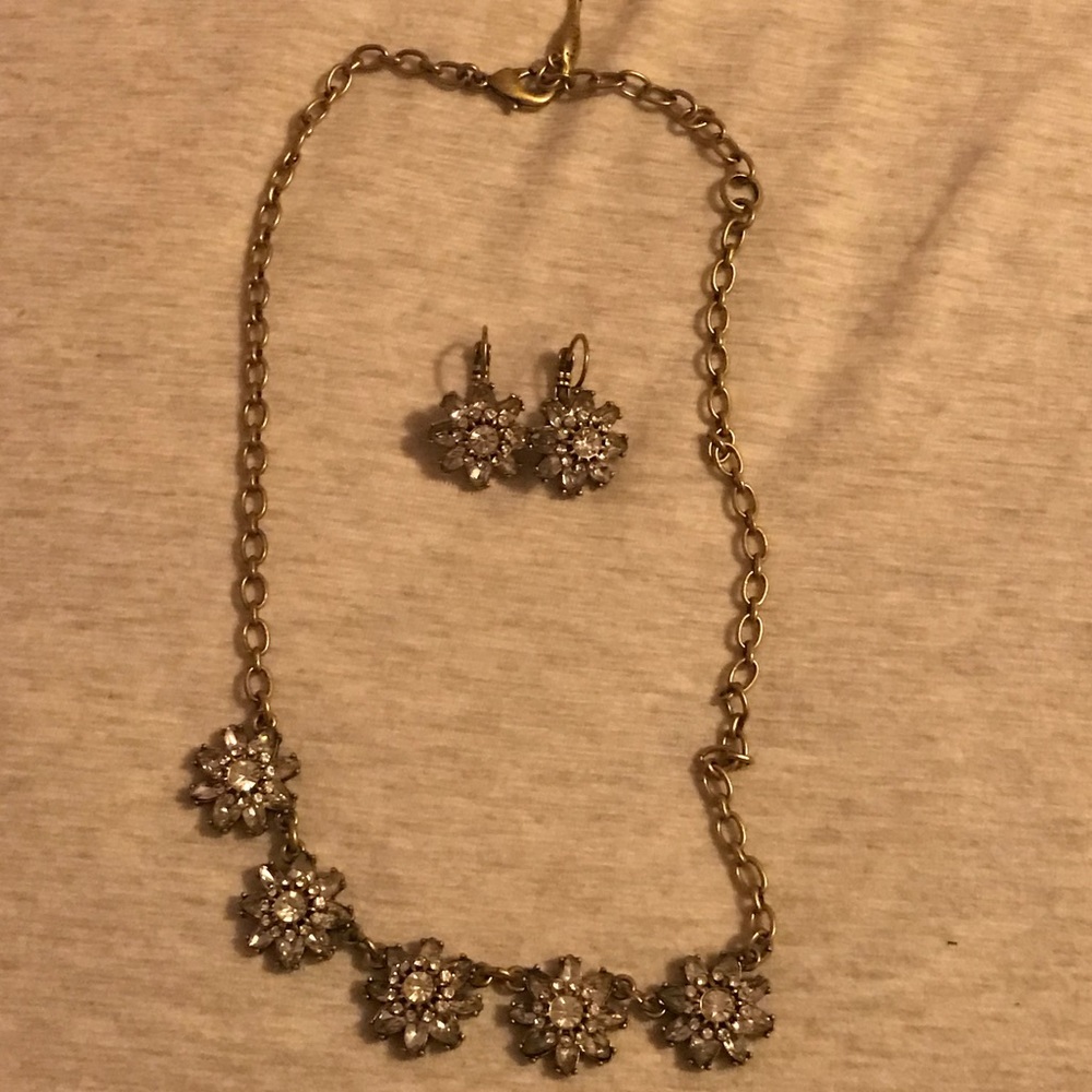 Chloe + Isabel Mirabelle Petite Collar N&E